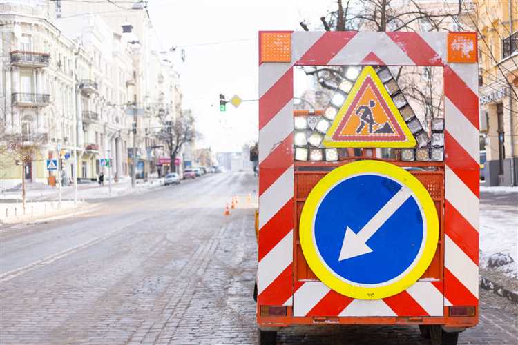 Как правильно использовать светофор пешеходам в условиях ремонта